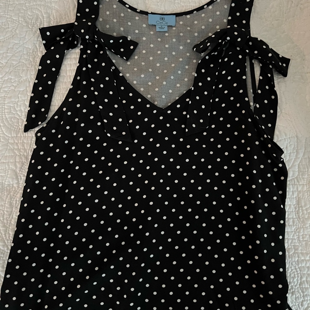 CeCe poka dot top size small.